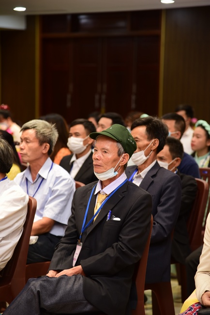 The Wedding Ceremony at the pagoda