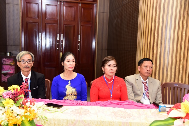 The Wedding Ceremony at the pagoda