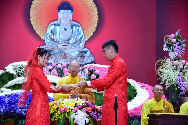 The Wedding Ceremony at the pagoda