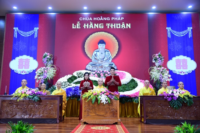 The Wedding Ceremony at the pagoda