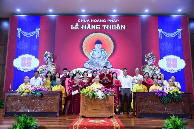 The Wedding Ceremony at the pagoda