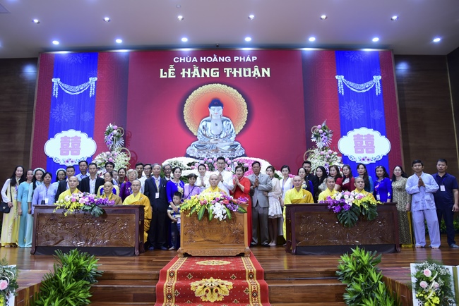 The Wedding Ceremony at the pagoda