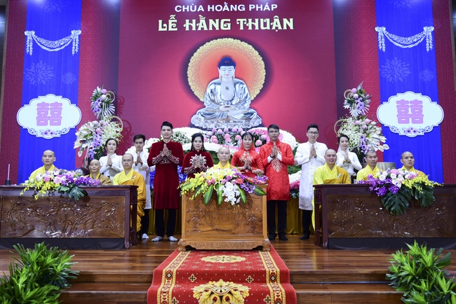 The Wedding Ceremony at the pagoda