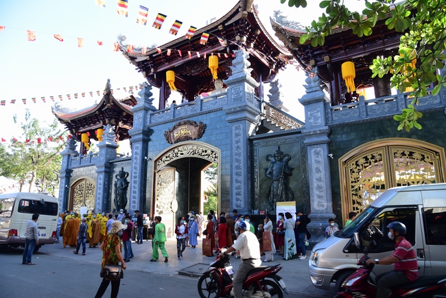 Congratulations on the Inauguration of Vinh Nghiem Monastery -HCMC