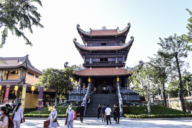 Congratulations on the Inauguration of Vinh Nghiem Monastery -HCMC