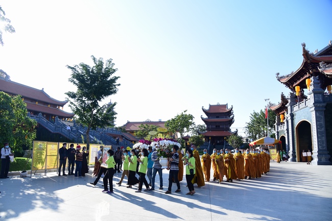 Congratulations on the Inauguration of Vinh Nghiem Monastery -HCMC