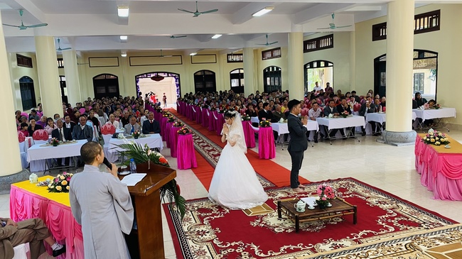 Wedding Ceremony at Tay Khanh Pagoda