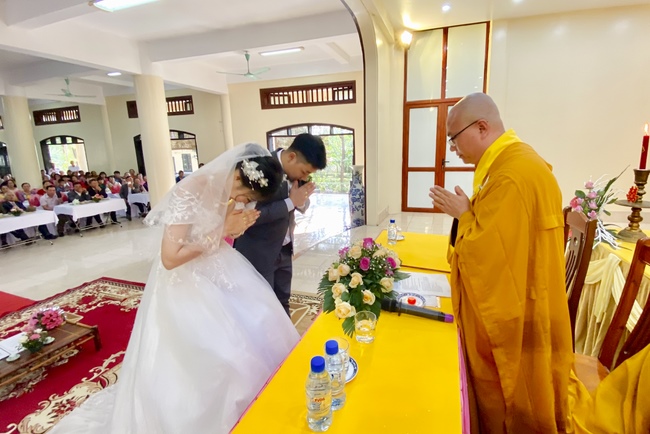 Wedding Ceremony at Tay Khanh Pagoda
