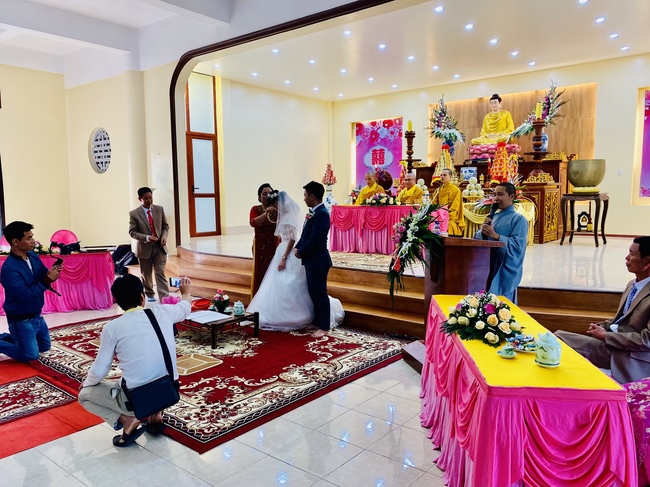 Wedding Ceremony at Tay Khanh Pagoda