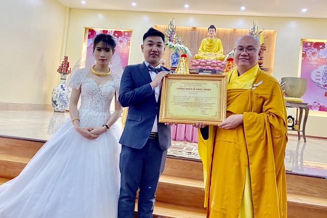 Wedding Ceremony at Tay Khanh Pagoda