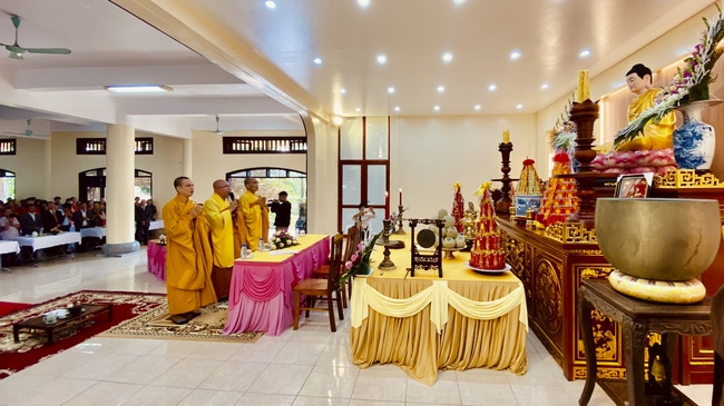 Wedding Ceremony at Tay Khanh Pagoda