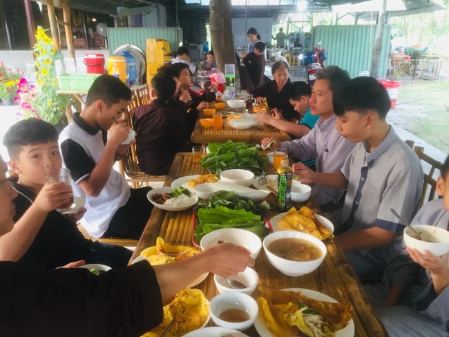 Extra curricular activities of Kids at Huong Phap Pagoda, Cu Chi