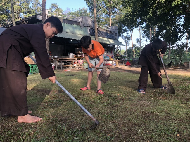 Extra curricular activities of Kids at Huong Phap Pagoda, Cu Chi
