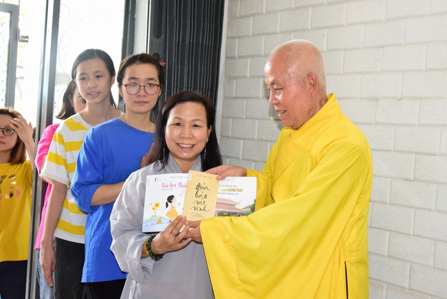 Praying for rebirth in Binh Duong