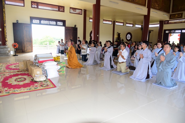 The beginning ceremony of building the Bodhisattva Avalokitesvara statue at Hung Phap Pagoda, Dong Nai