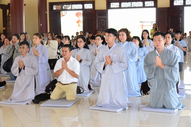 The beginning ceremony of building the Bodhisattva Avalokitesvara statue at Hung Phap Pagoda, Dong Nai