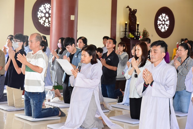 The beginning ceremony of building the Bodhisattva Avalokitesvara statue at Hung Phap Pagoda, Dong Nai