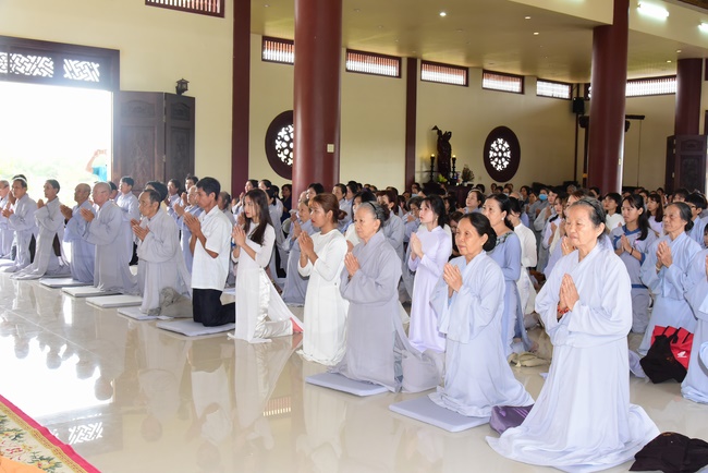 The beginning ceremony of building the Bodhisattva Avalokitesvara statue at Hung Phap Pagoda, Dong Nai