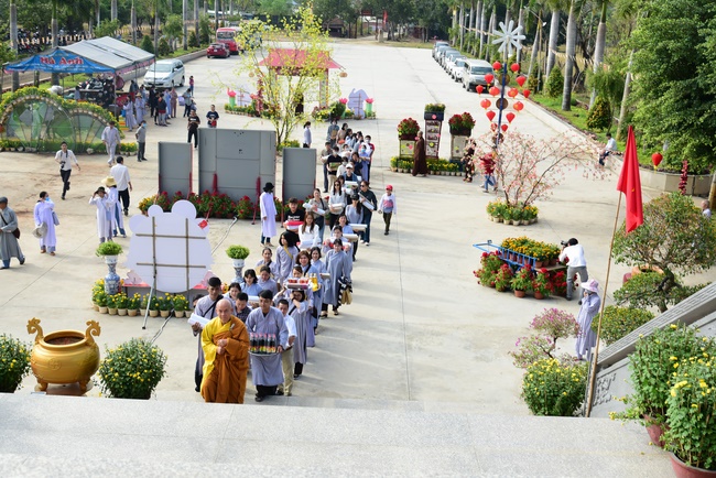 The beginning ceremony of building the Bodhisattva Avalokitesvara statue at Hung Phap Pagoda, Dong Nai