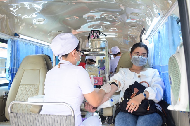 Humanitarian Blood Donation