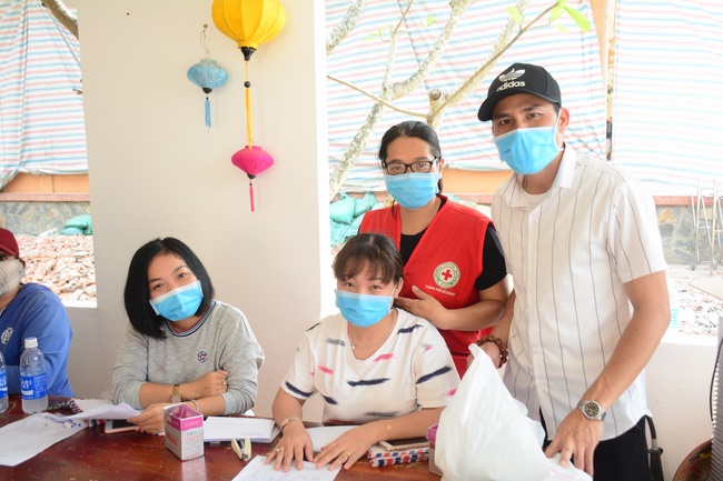 Humanitarian Blood Donation