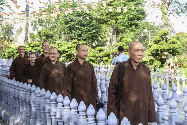 Visiting Truc Lam Chanh Giac Monastery, Tien Giang