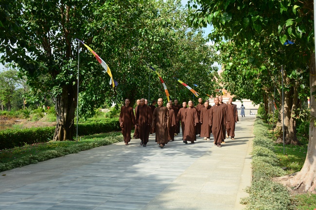 Visiting Truc Lam Chanh Giac Monastery, Tien Giang