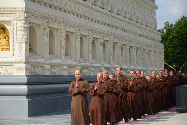 Visiting Truc Lam Chanh Giac Monastery, Tien Giang