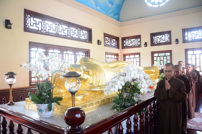 Visiting Truc Lam Chanh Giac Monastery, Tien Giang