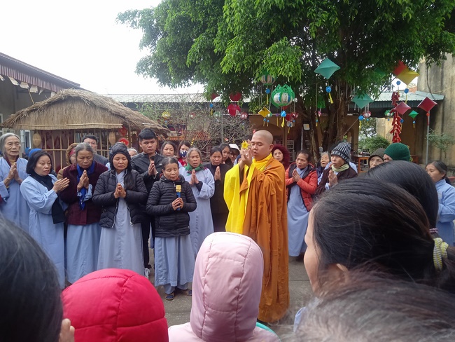 One-day Retreat at Dong Cao Pagoda.