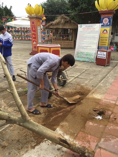 One-day Retreat at Dong Cao Pagoda.