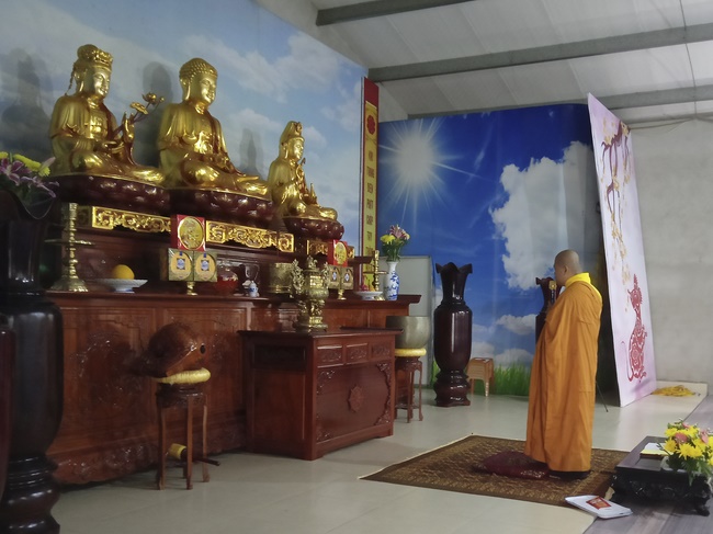 One-day Retreat at Dong Cao Pagoda.