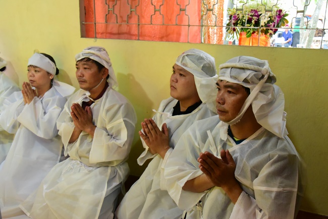 Lễ cầu siêu tại Hóc Môn