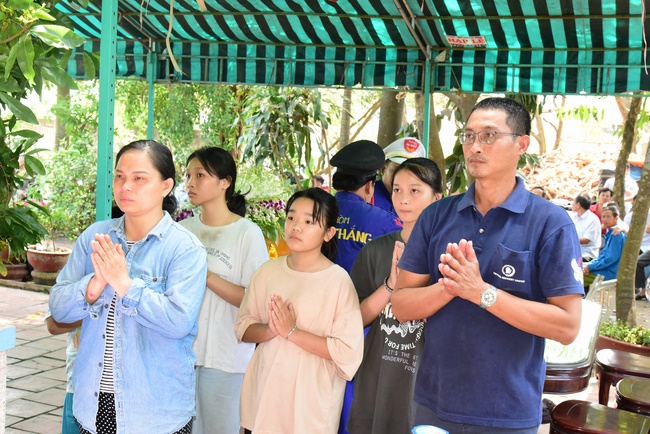 Lễ cầu siêu tại Hóc Môn