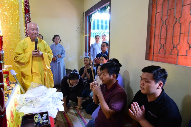 Lễ cầu siêu tại Hóc Môn