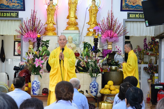 Tu niệm Phật một ngày Cần Thơ