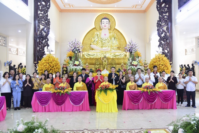 Buddhist  Wedding Ceremony