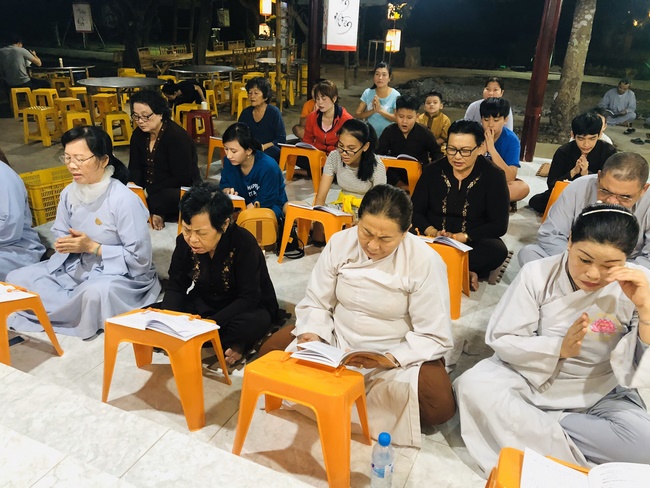 Repentant Ceremony on Jan. 29th, the rat year, at Huong Phap Pagoda, Cu Chi