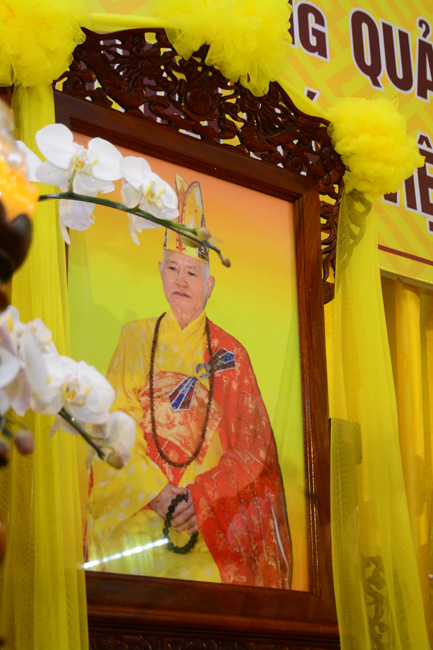 Ritual of visiting and offering homage to Chief  Most Venerable Thich Quang Do’s Body