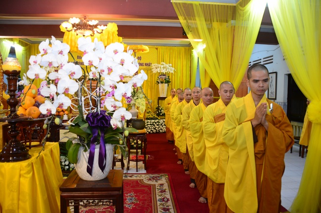 Ritual of visiting and offering homage to Chief  Most Venerable Thich Quang Do’s Body