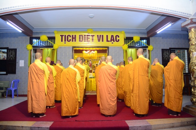 Ritual of visiting and offering homage to Chief  Most Venerable Thich Quang Do’s Body