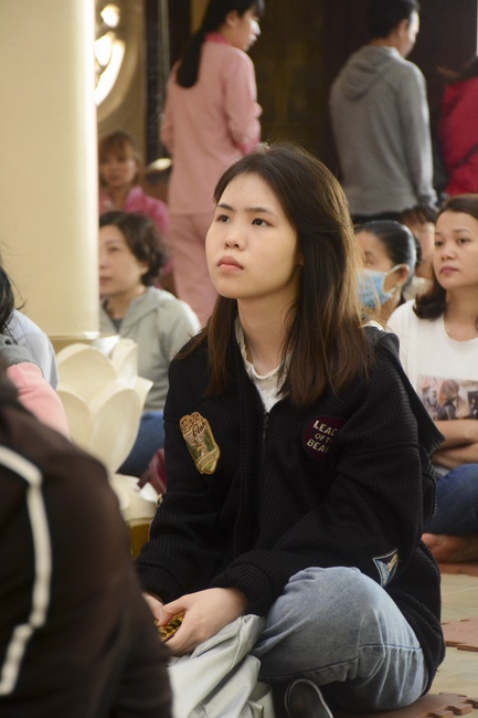 Preaching a dharma talk in early spring