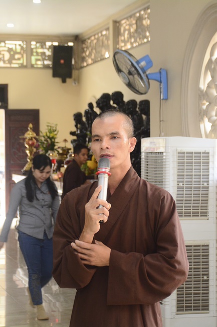 Preaching a dharma talk in early spring