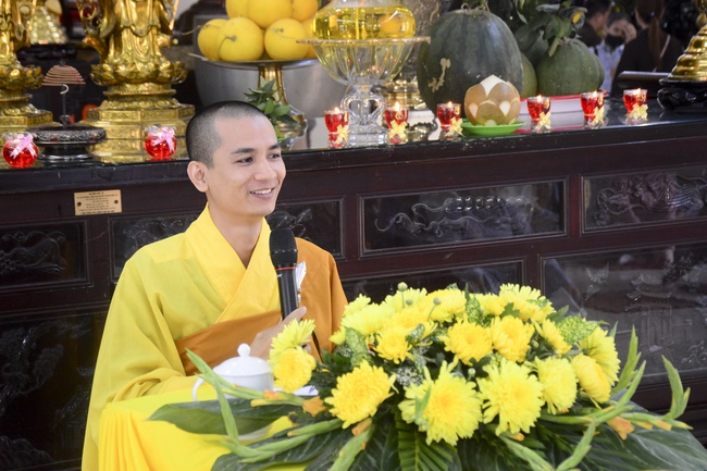 Preaching a dharma talk in early spring