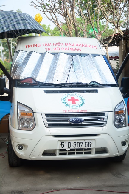 Humanitarian Blood Donation