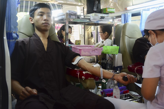 Humanitarian Blood Donation