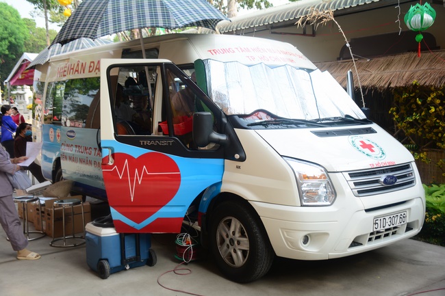 Humanitarian Blood Donation