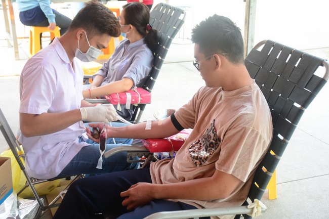 Humanitarian Blood Donation