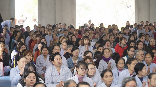 The Ceremony praying for peace  at Dong Cao Pagoda – Thanh Hoa.