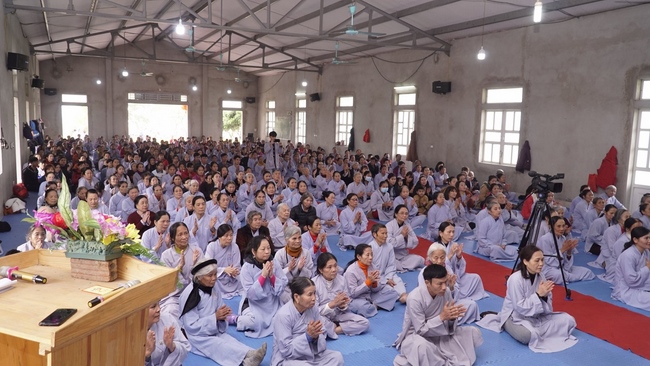 The Ceremony praying for peace  at Dong Cao Pagoda – Thanh Hoa.